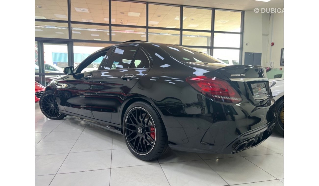 Mercedes-Benz C 63 AMG