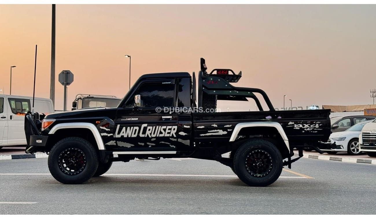 تويوتا لاند كروزر بيك آب TUFF BULL BAR INSTALED | MANUAL TRANSMISSION | SINGLE CAB | 2015 | RHD | 4.5L DIESEL ENGINE |