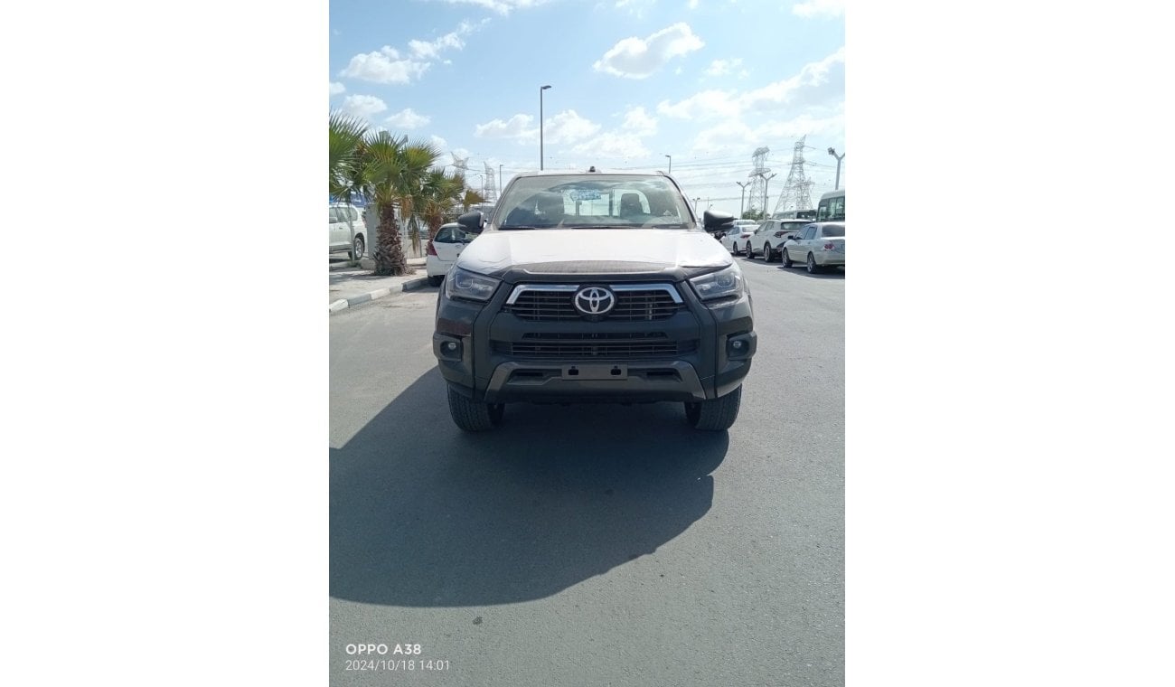 تويوتا هيلوكس Toyota Hilux adventure  4.0 L Automatic