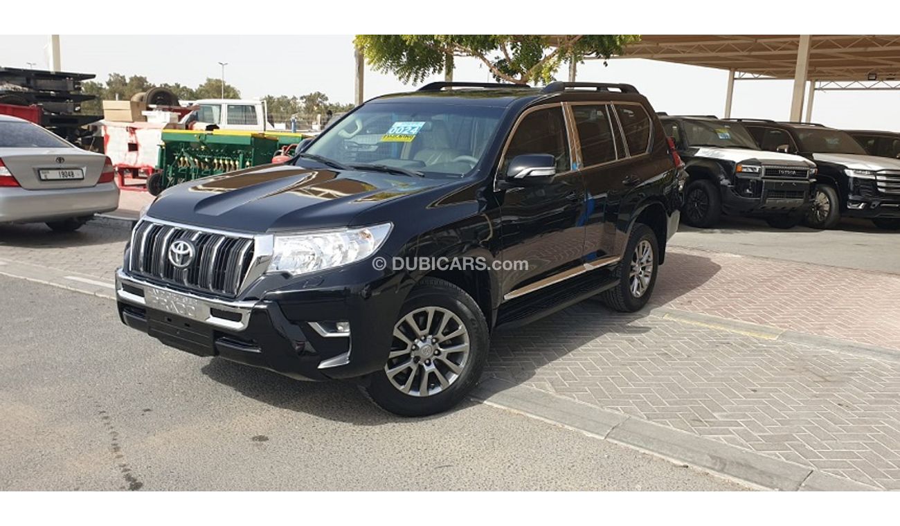 تويوتا برادو 2.7L 4WD PETROL FULL OPTION