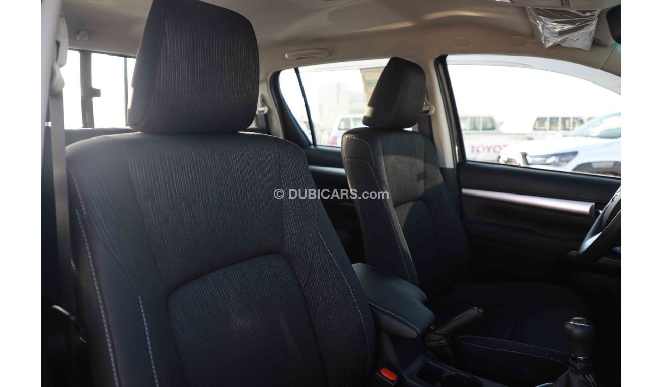 تويوتا هيلوكس 2023 Toyota Hilux 4x4 DC 2.4 HI SR5 - Grey Mettalic inside Black | Export Only