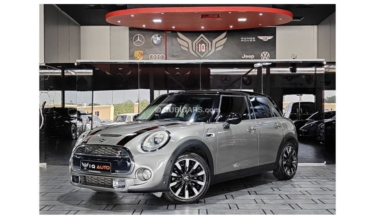 Mini Cooper S AED 850 P.M | 2017 MINI COOPER S | GCC | ORIGINAL PAINT | UNDER WARRANTY