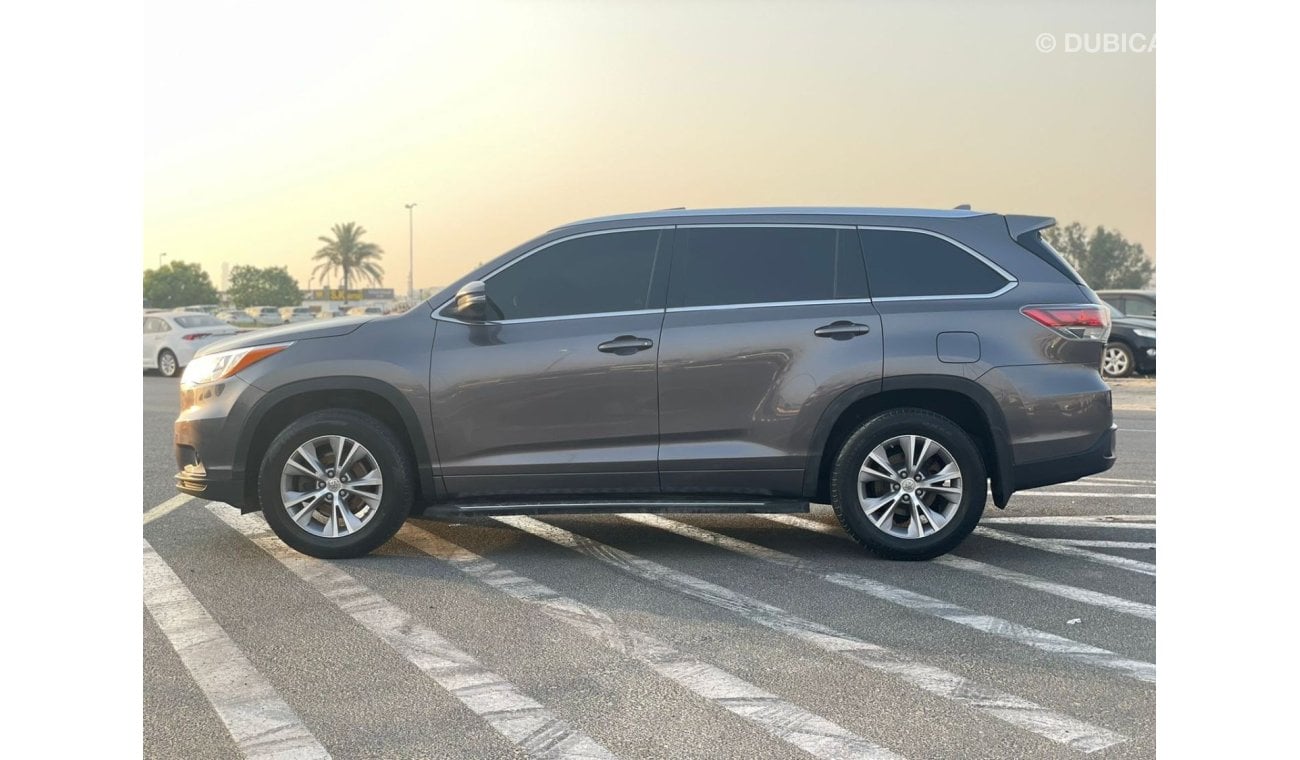 تويوتا هايلاندر 2014 Toyota Highlander XLE 3.5L V6 Full Option 7 Seater  With Side Steps - 90,000 mileage