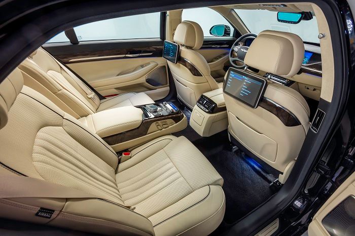 Hyundai Genesis interior - Seats