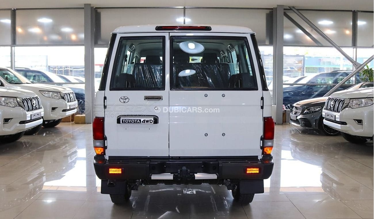 تويوتا لاند كروزر هارد توب LC76 4.2L Diesel 4WD 5M/T For Export