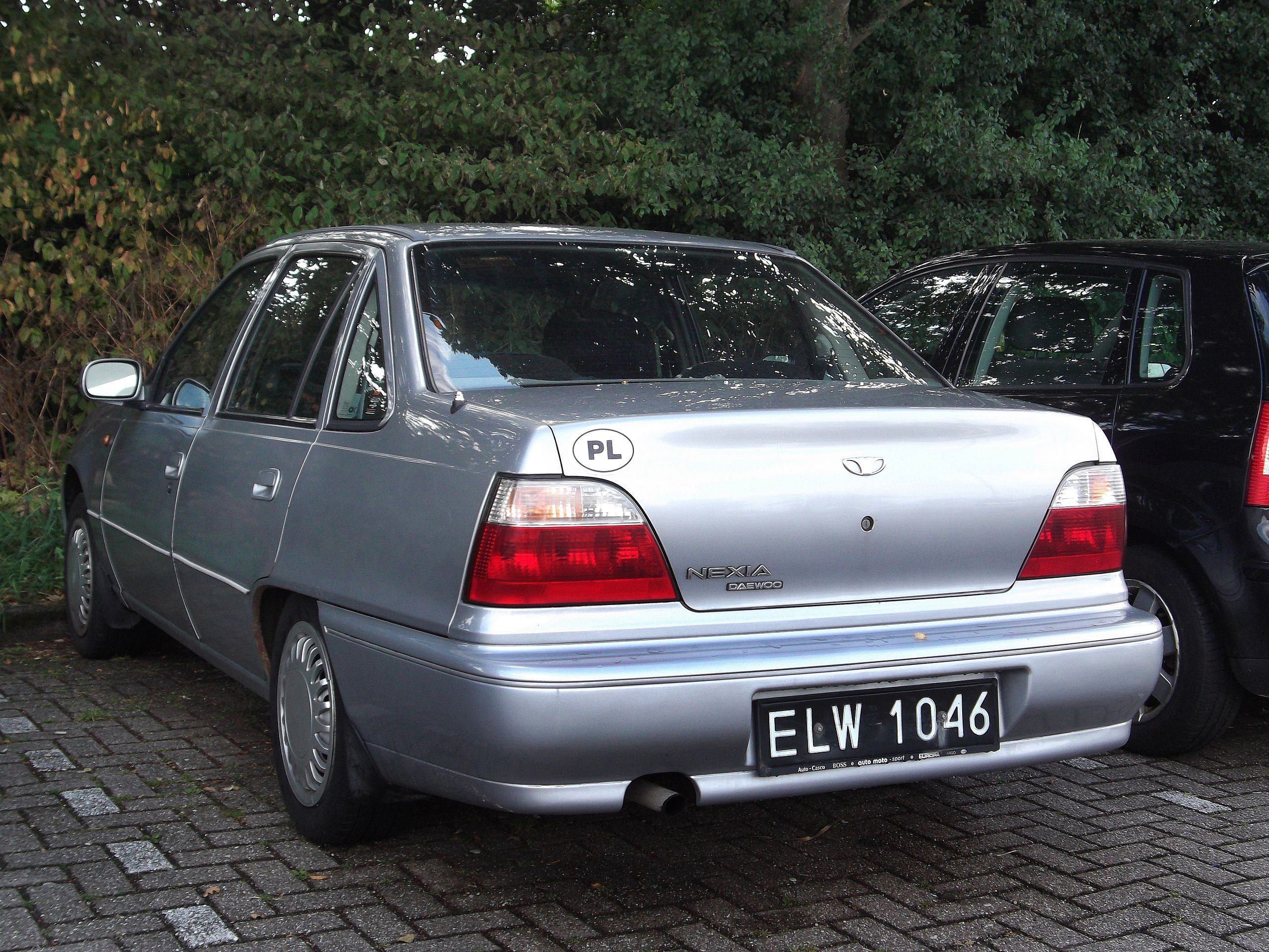 Daewoo Nexia exterior - Rear Right Angled