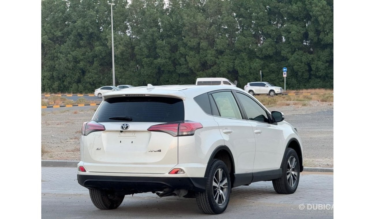 Toyota RAV4 EX