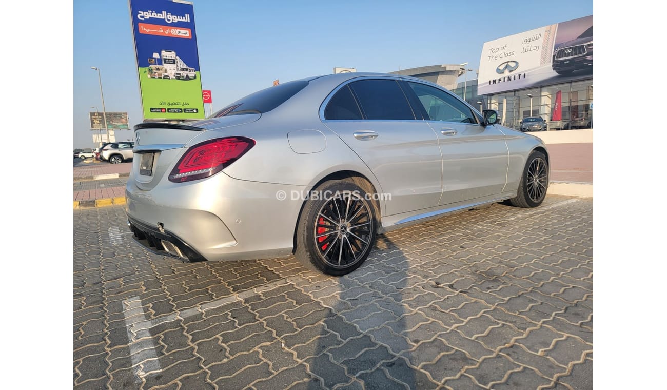 مرسيدس بنز C 300 Luxury 2.0L