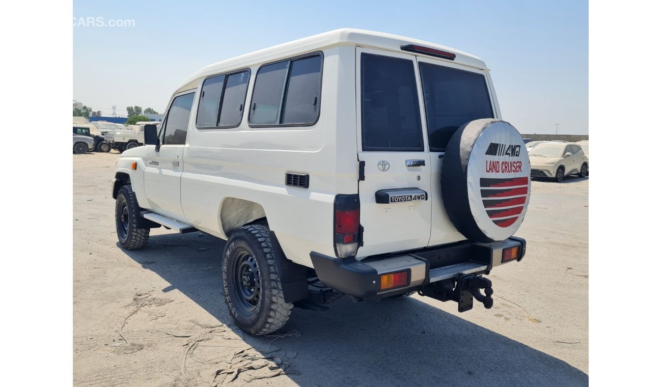 Toyota Land Cruiser Hard Top 3 Doors