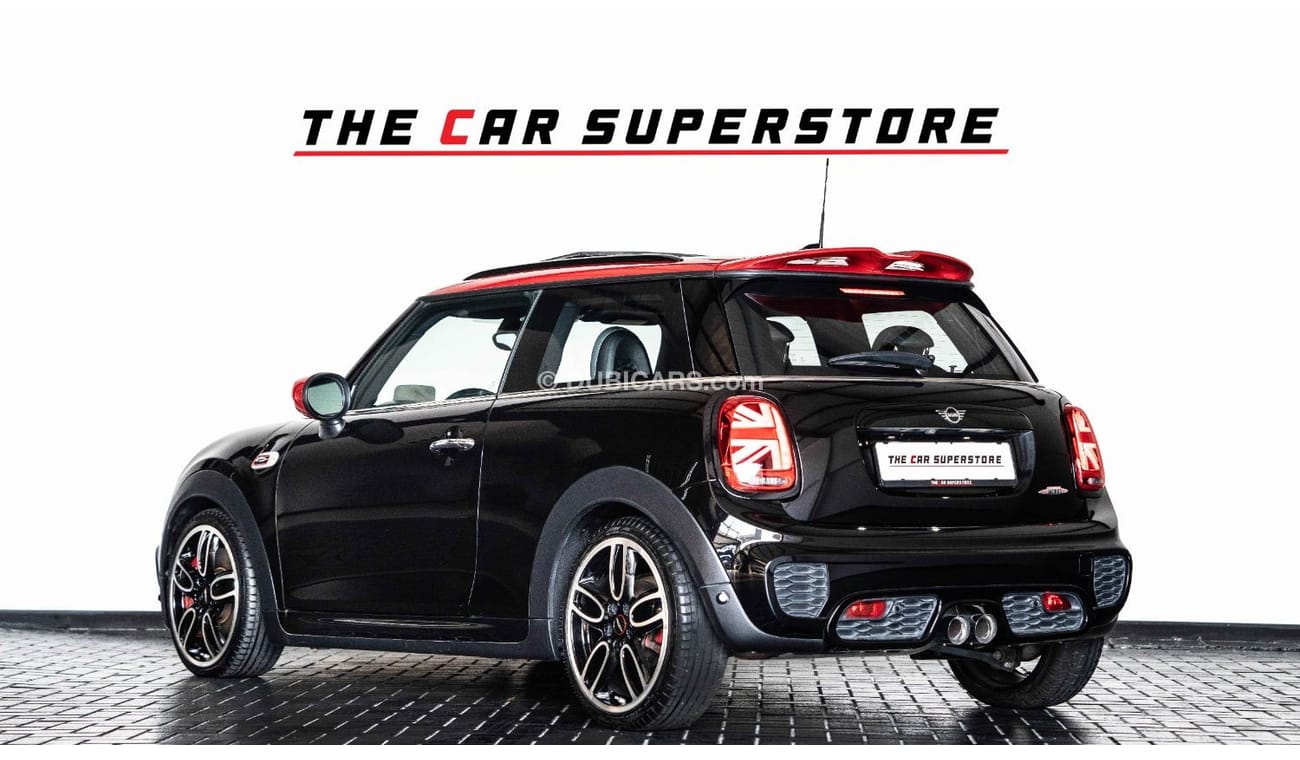 ميني جون كوبر كوبيه 2020-MINI COOPER JCW 3 DOORS F56-GCC-SERVICE HISTORY FULL WITH MINI-1 YEAR WARRANTY