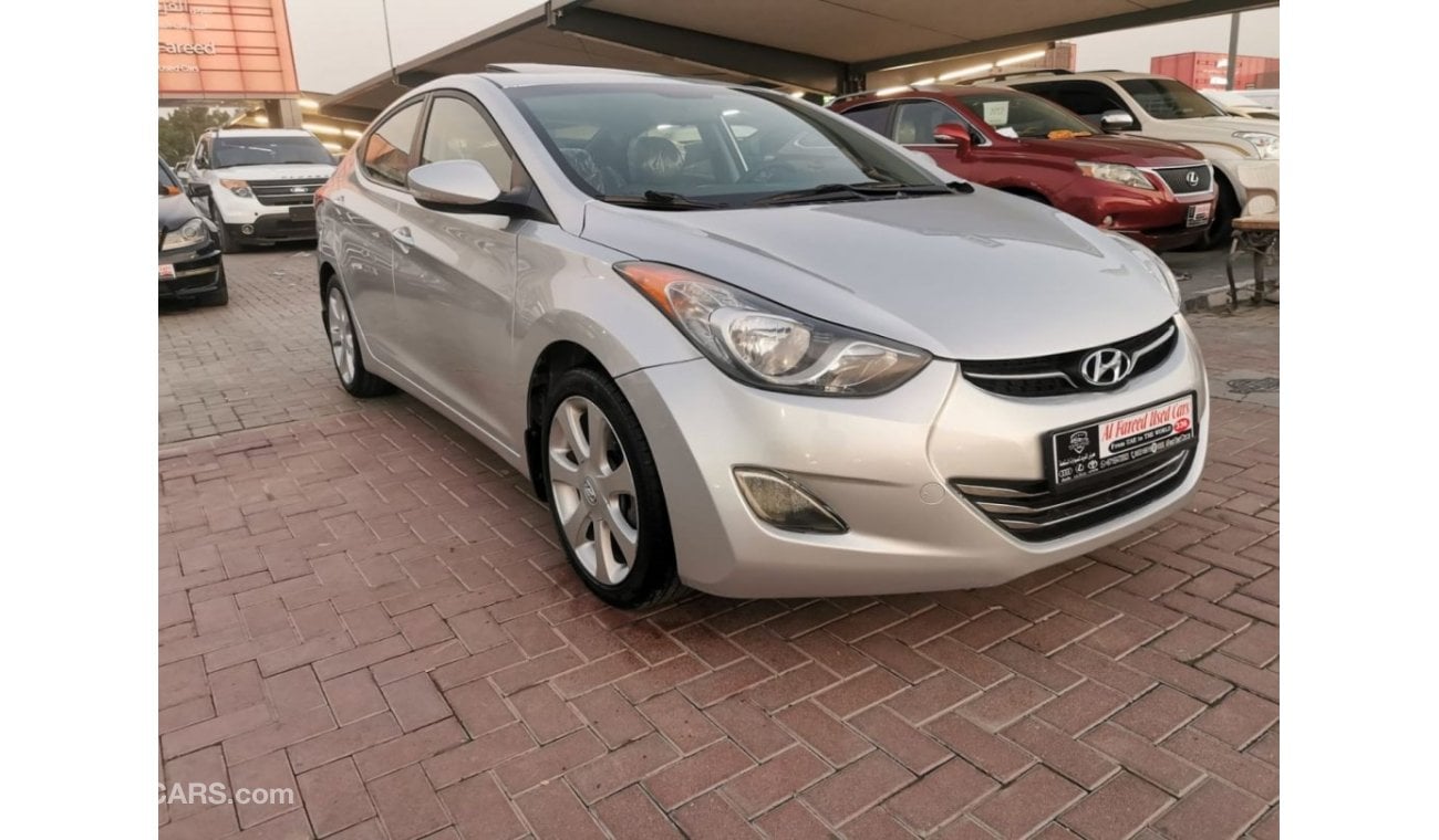 Hyundai Elantra GLS High In excellent condition and requires no expenses