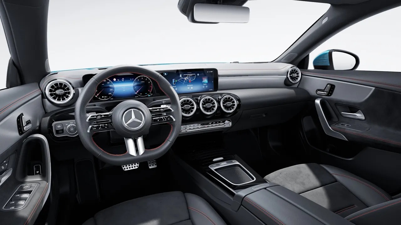 مرسيدس بنز CLA 250 interior - Cockpit