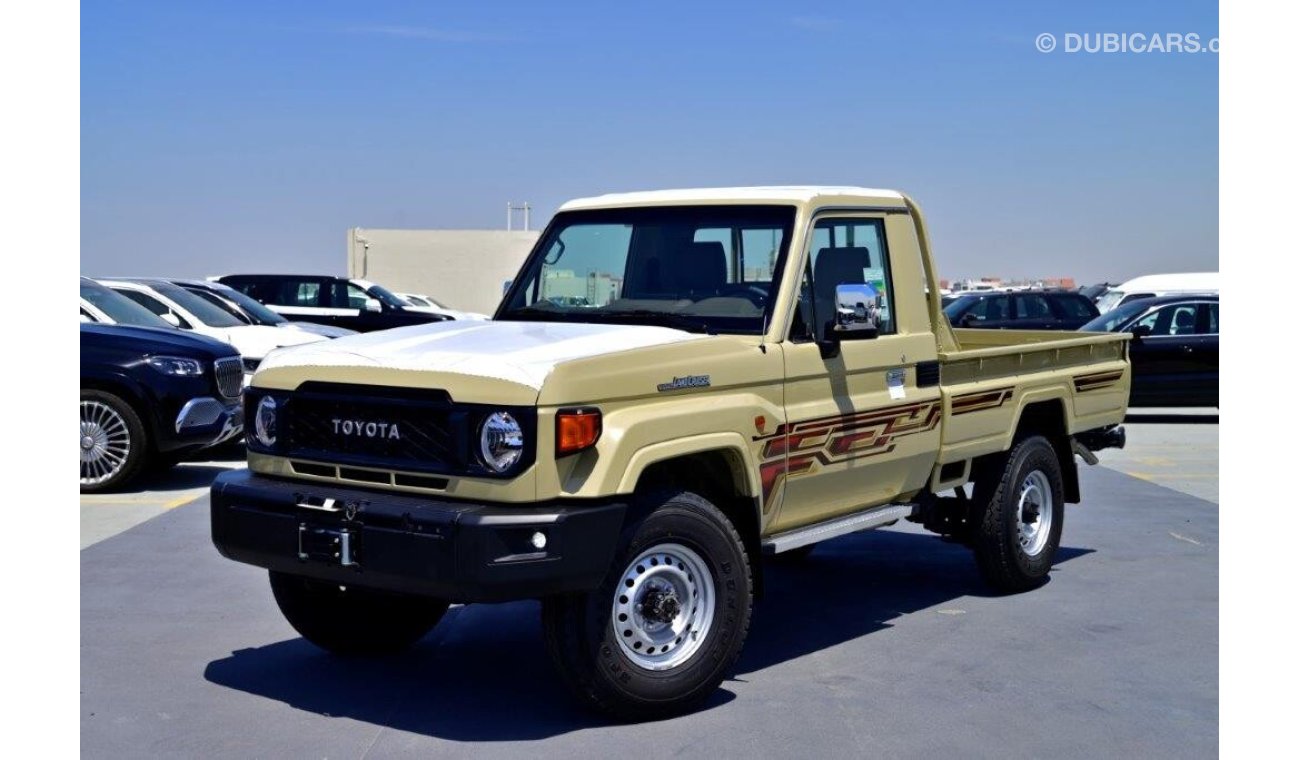 تويوتا لاند كروزر بيك آب 79 Single Cab Pickup DLX 2.8L Turbo Diesel 4WD Automatic