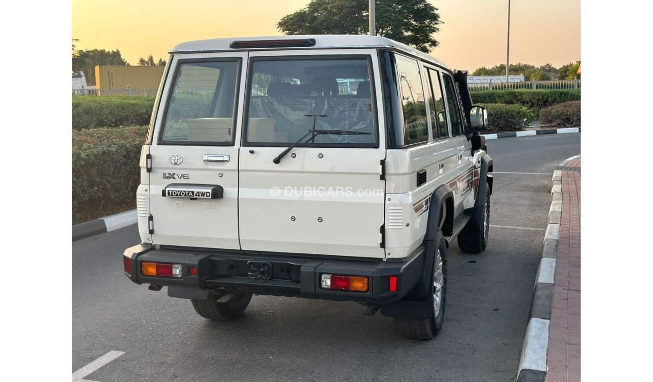 Toyota Land Cruiser Hard Top TOYOTA LC76 LX 4.0L PETROL WINCH DIFF ALLOY CRUISE 2024 MODEL GCC