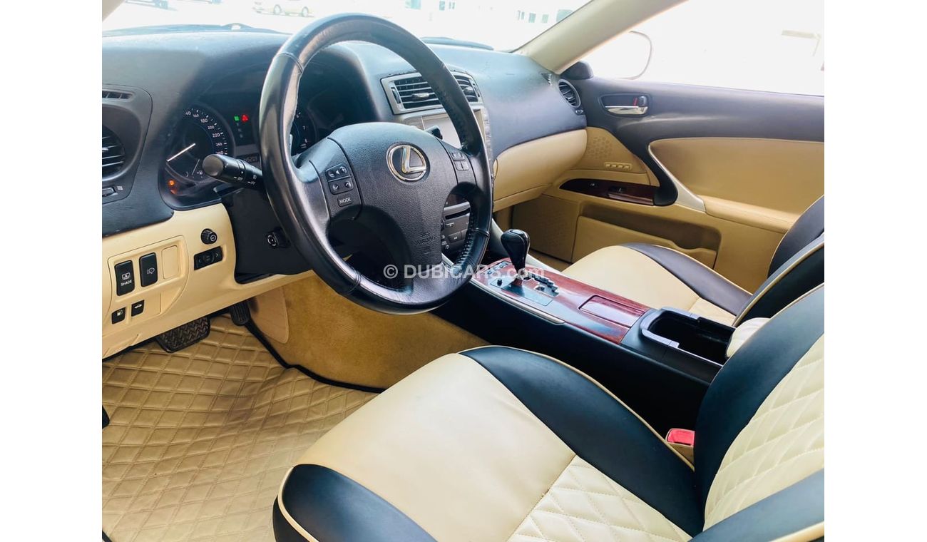 Lexus IS300 Good condition car GCC