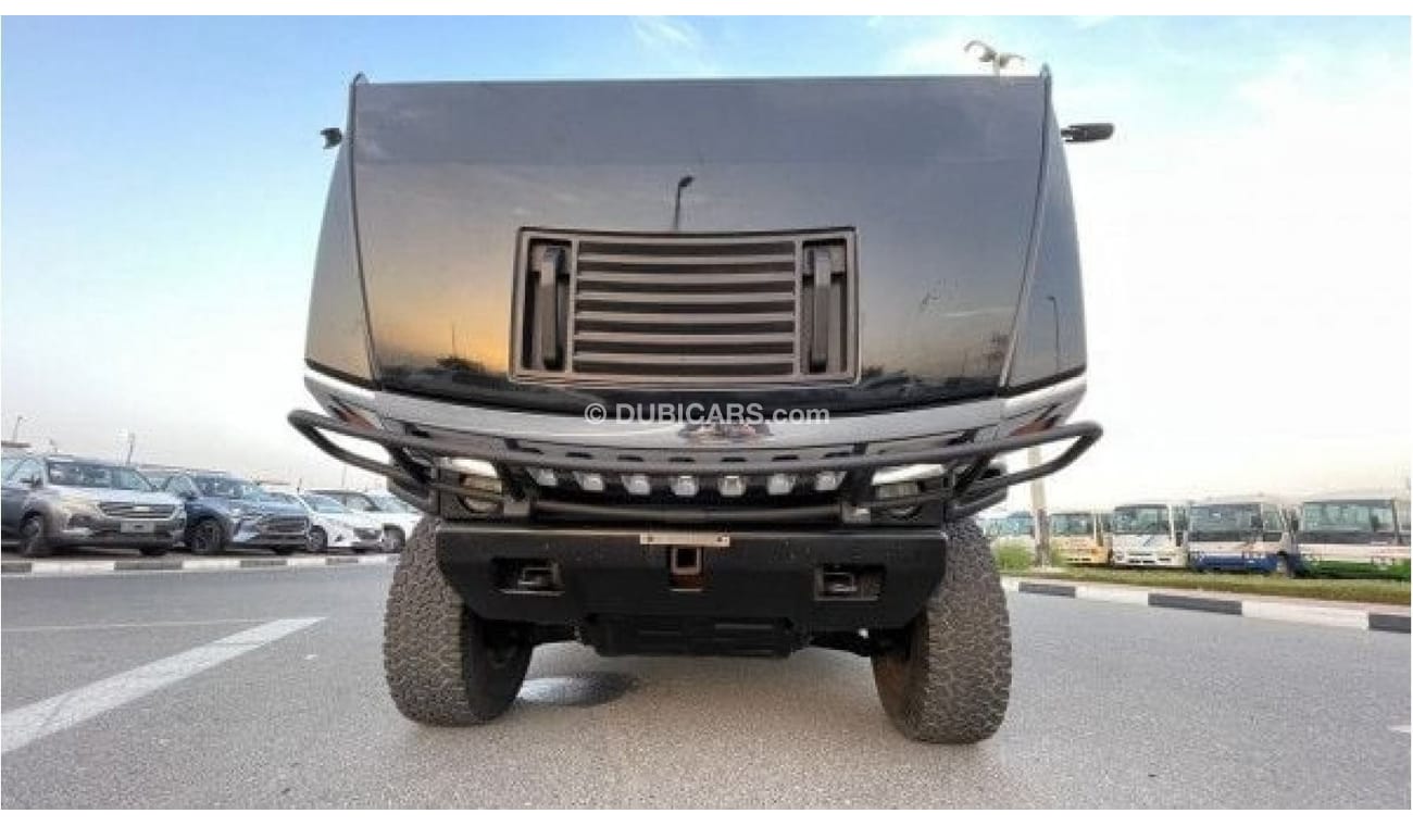 Hummer H2 HUMMER H2 | 2010 | 6000CC | Japan Specs | Sunroof | AT | 4-Wheel Drive | LHD