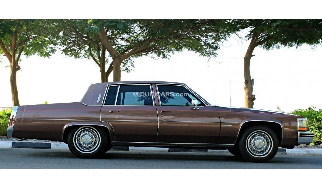 Cadillac Deville Sedan Deville 1983 4.1L-8CYL - pristine condition - CLASSIC CAR