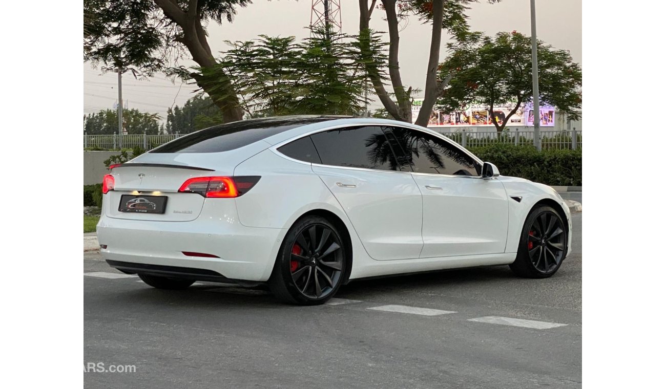 Tesla Model 3 Performance WARRANTY - GCC SPECS - FULL SERVICE HISTORY