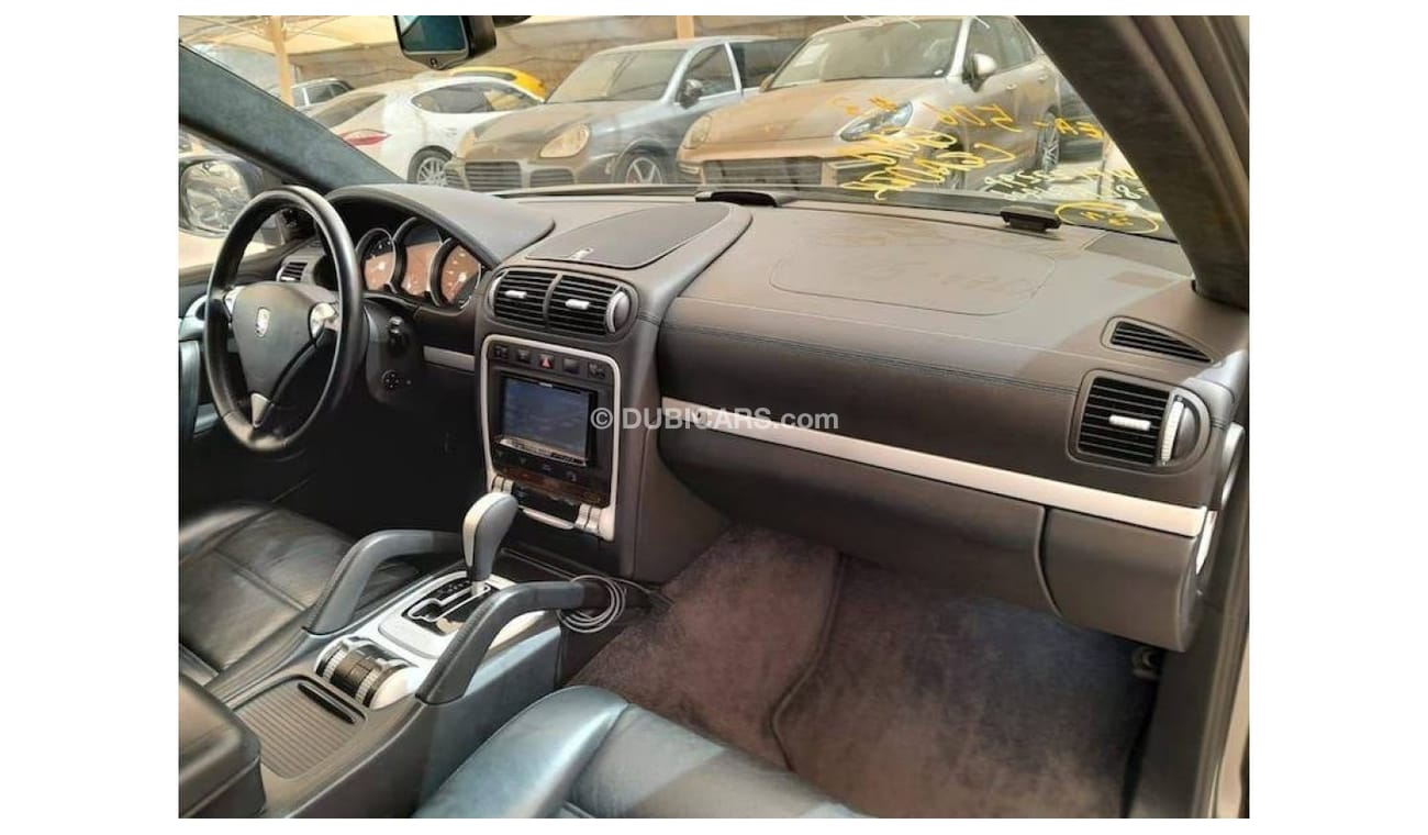 بورش كايان PORSCHE CAYENNE TURBO 4.8L 2008 WITH LEATHER SEATS, T.V NAVIGATION AND MUCH MORE...