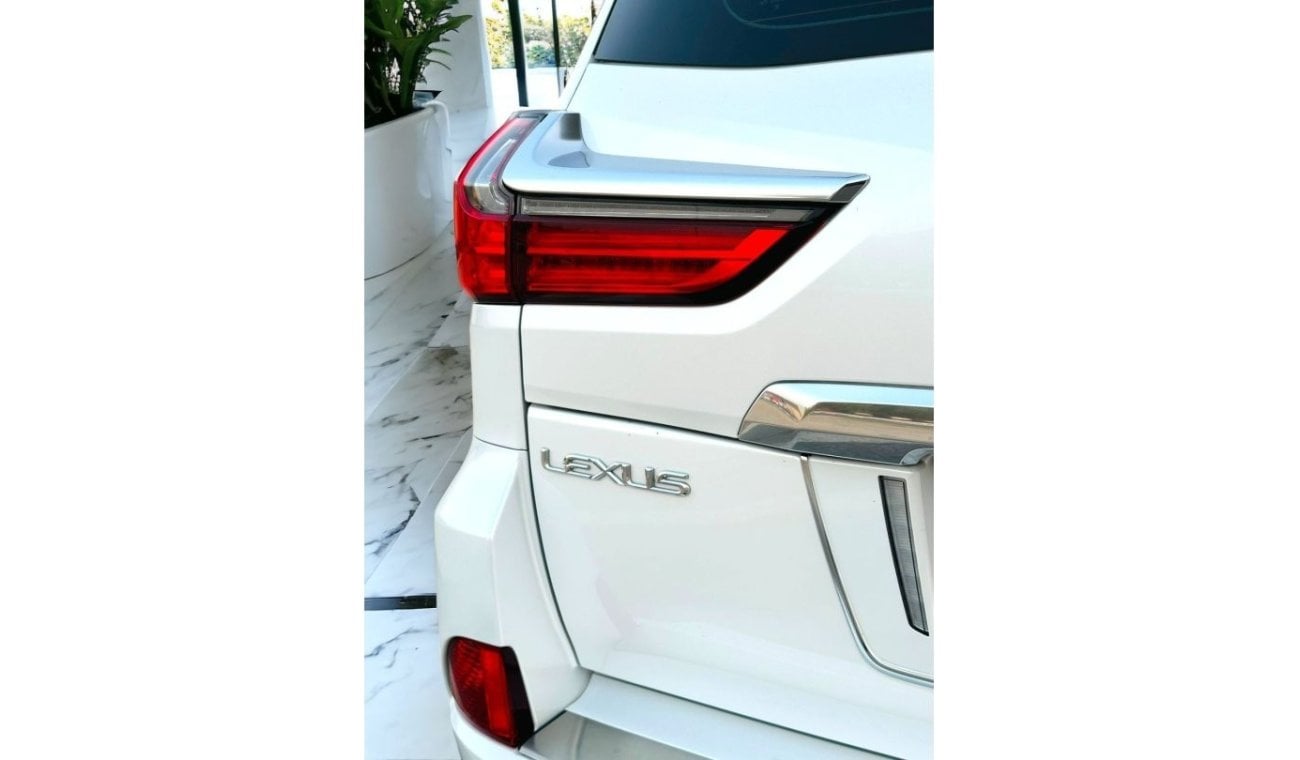 لكزس LX 570 AED 6,160 PM | LEXUS LX 570 5.7L V8 | FULL SERVICE HISTORY | UNDER WARRANTY | GCC | PLATINUM | 0% DP