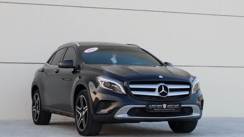 مرسيدس بنز GLA 250 Std 2.0L (211 HP) Mercedes gla 250 2.0L 2015 GCC accident free in excellent condition