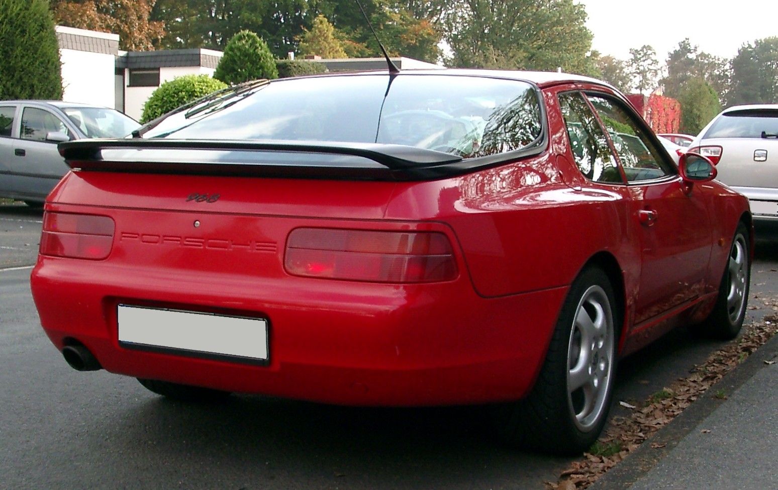 Porsche 968 exterior - Rear Left Angled