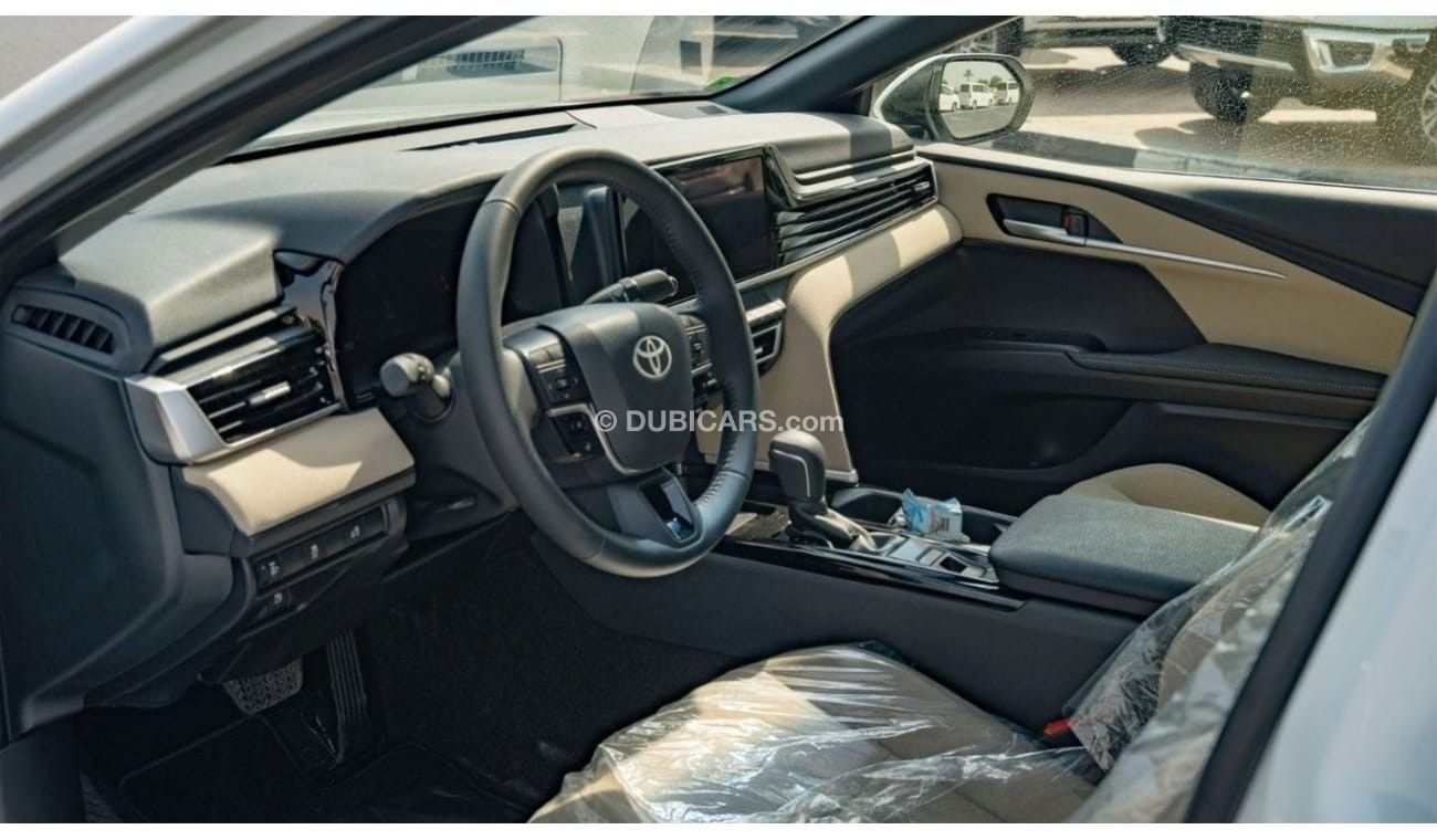 Toyota Camry 2025 Toyota Camry LE facelift 2.5L Petrol AT with Sunroof - GCC (Export price)