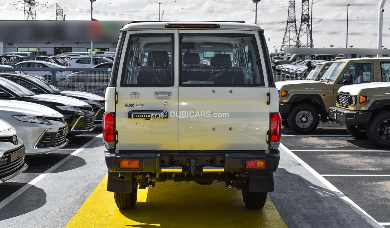 Toyota Land Cruiser Hard Top 4.5L Diesel V8