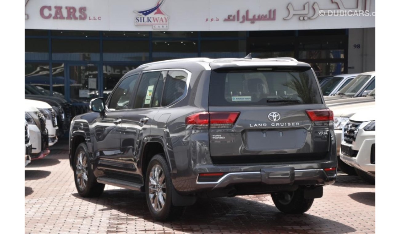 تويوتا لاند كروزر Land Cruiser V6 VXR Twin Turbo Gcc Full Option Al-Futtaim