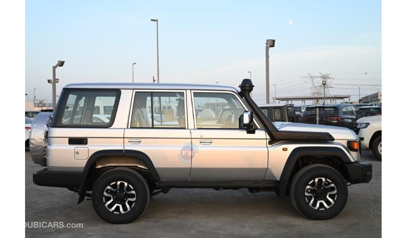 تويوتا لاند كروزر هارد توب 76 LX-G 4.0L Petrol Automatic