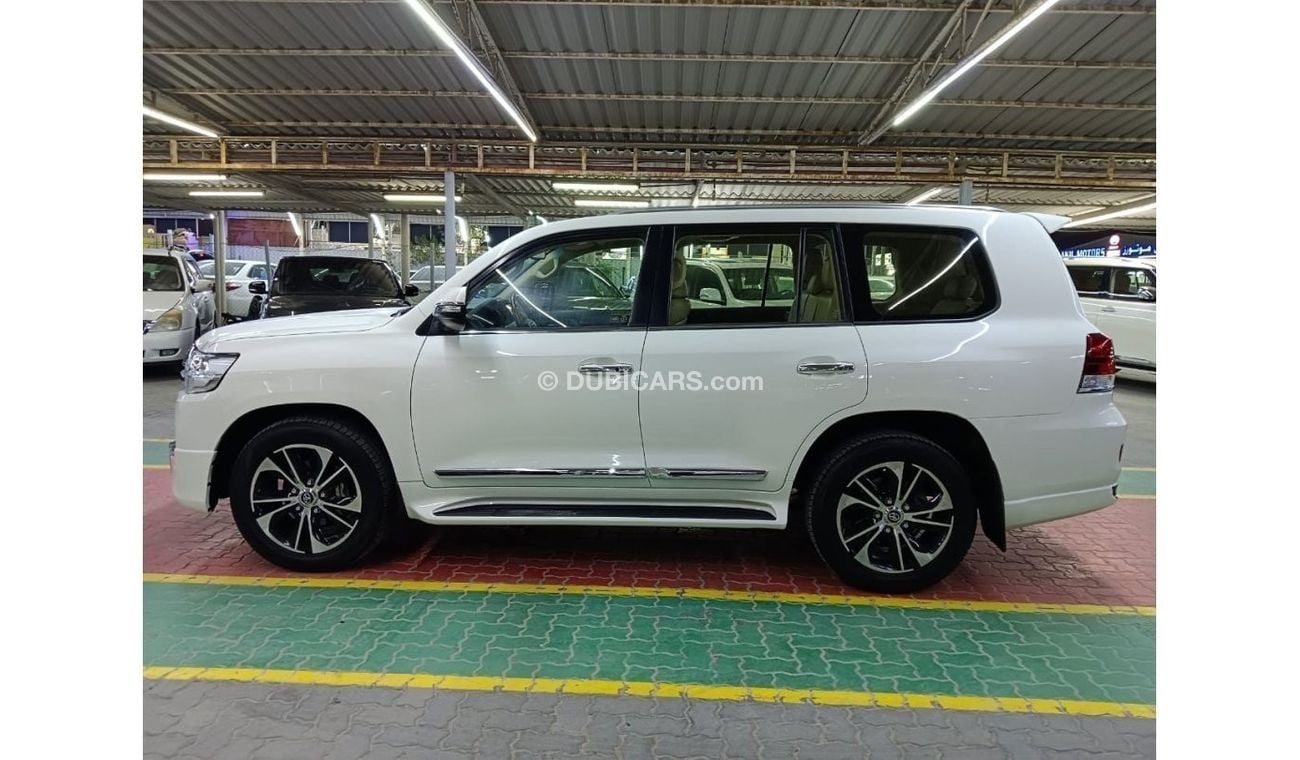 Toyota Land Cruiser GXR