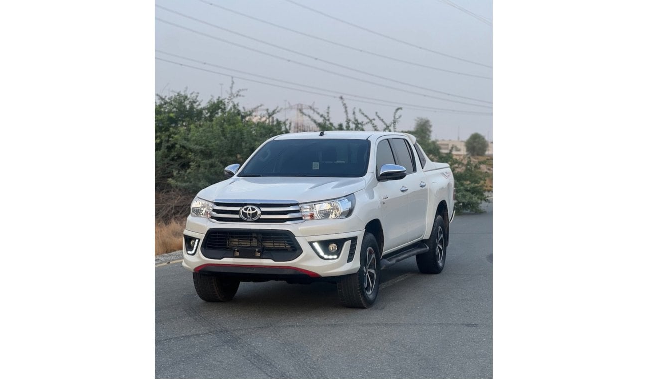 Toyota Hilux Toyota Hilux pickup 2018 V6 petrol left hand Drive very neat and clean perfect condition