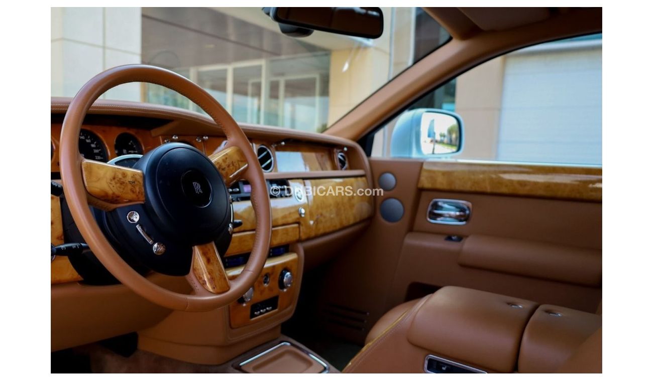 رولز رويس فانتوم Rolls-Royce Phantom 2010 GCC Flood Free.