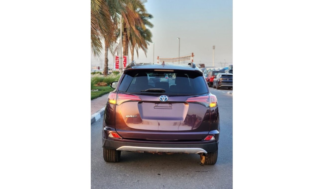 تويوتا راف ٤ TOYOTA RAV4 XLE HYBRID FULL OPTION