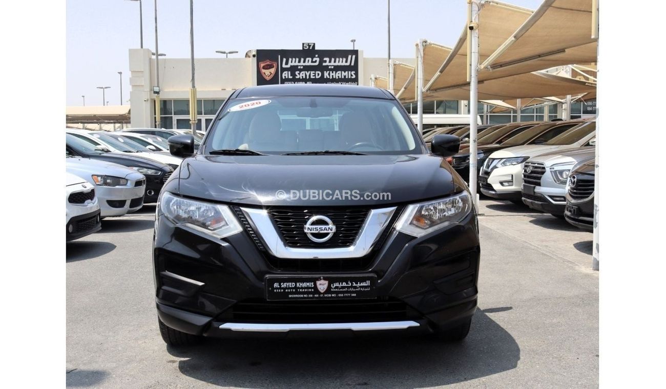 Nissan XTrail ACCIDENTS FREE - GCC - BASE  - PERFECT CONDITION INSIDE OUT