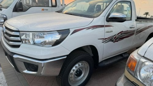 Toyota Hilux 2700L PETROL SC MANUAL ZERO KM