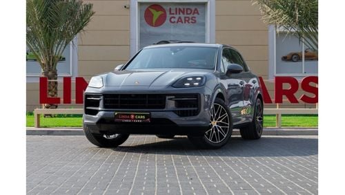 Porsche Cayenne Porsche Cayenne 2024 GCC under Agency Warranty with Flexible Down-Payment.