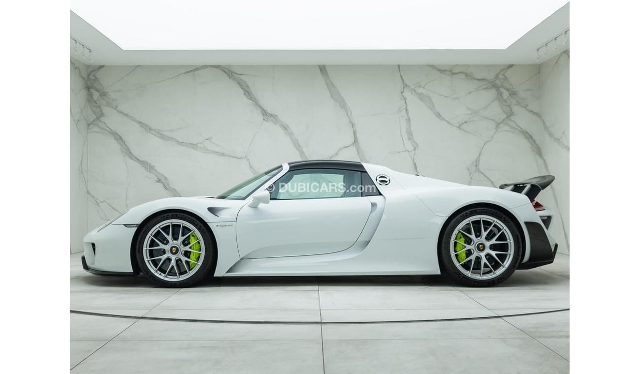 Porsche 918 Spyder 4.6 LEFT HAND DRIVE