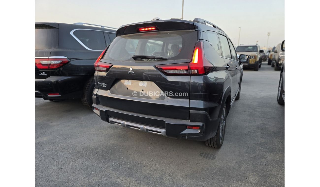 ميتسوبيشي إكسباندر Cross 1.5L PETROL A/T