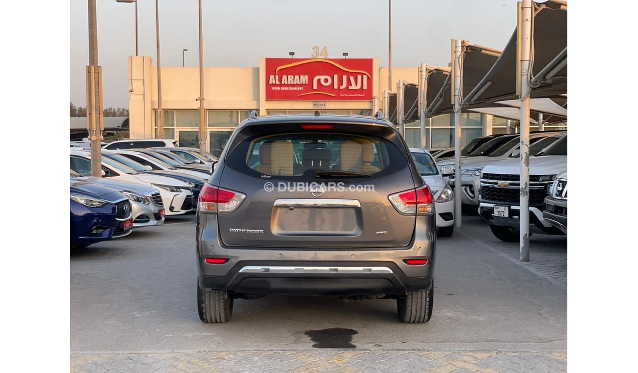 Nissan Pathfinder 2016 I 4WD I First Owner I Ref#391