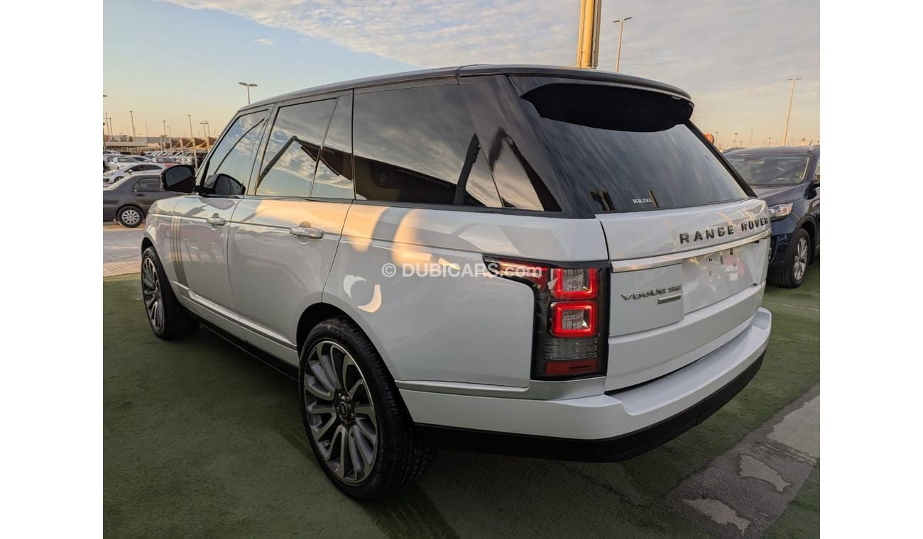 Land Rover Range Rover Supercharged 5.0L LAND ROVER RANGE ROVER 2016 VOGUE HSE SUPERCHARGER 8 CYLINDER GCC clean car withou