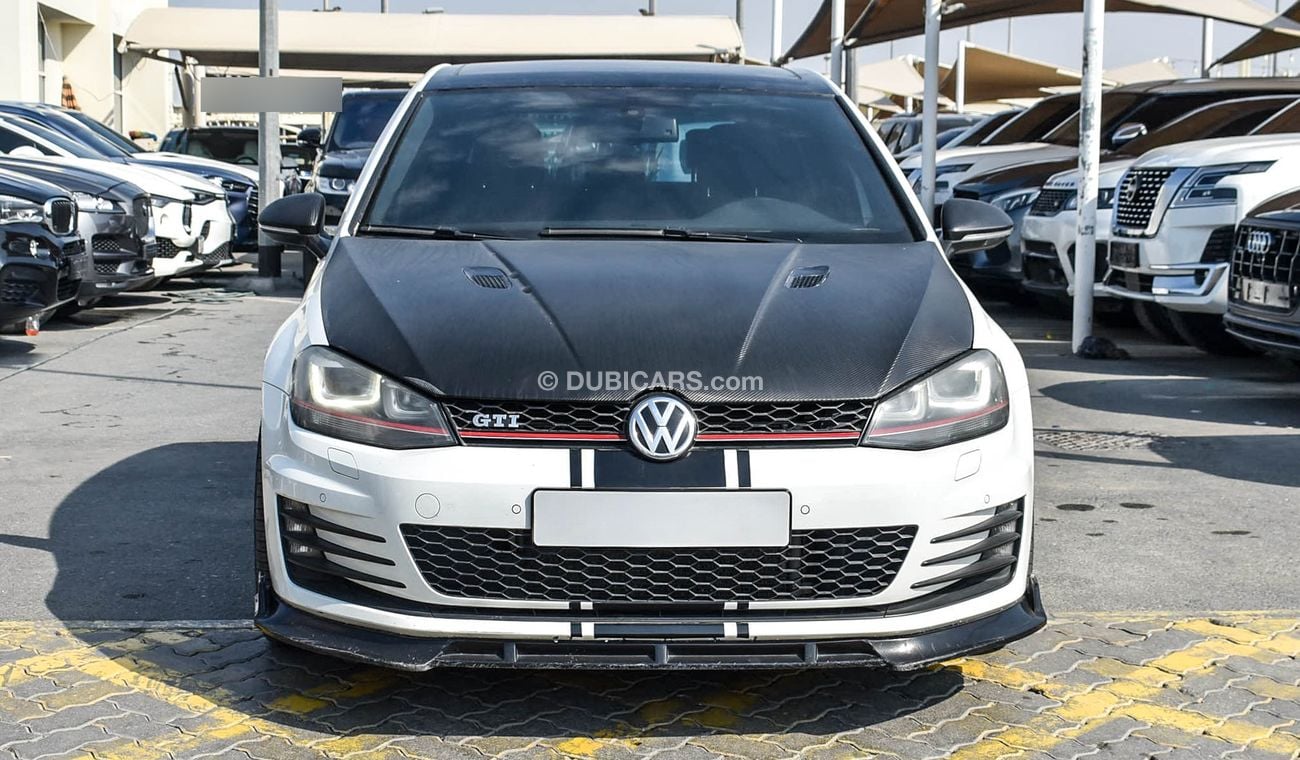 Volkswagen Golf GTI