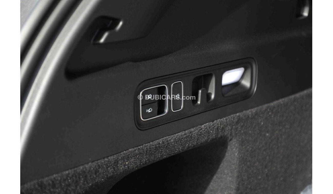 Li Auto L7 2024 Li Auto L7 PRO 1.5 Plug-in Hybrid - Black inside Black | Export Only