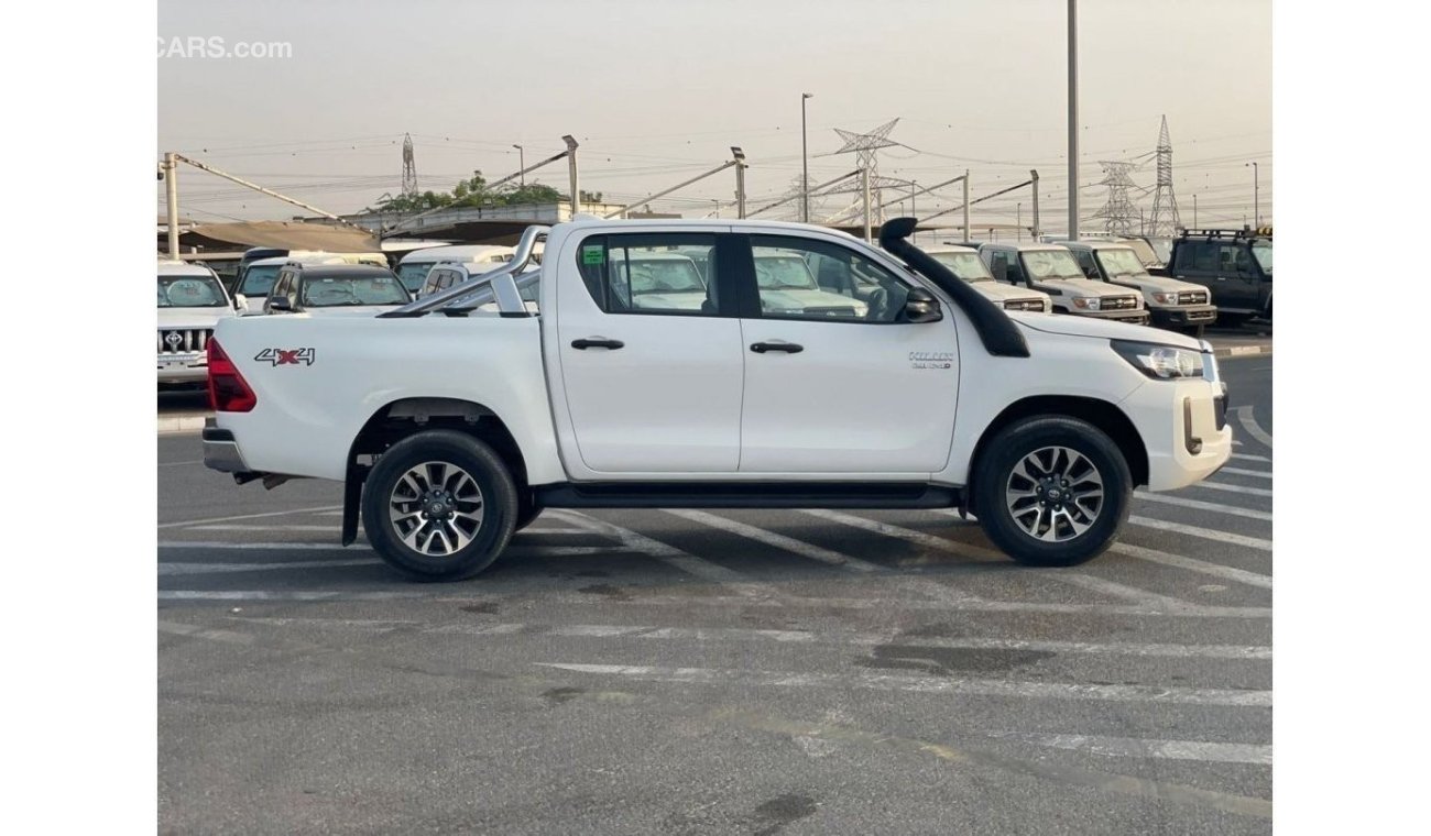 تويوتا هيلوكس 2021 Toyota Hilux Deisel - 2.8L V4 - Right Hand Drive UAE PASS