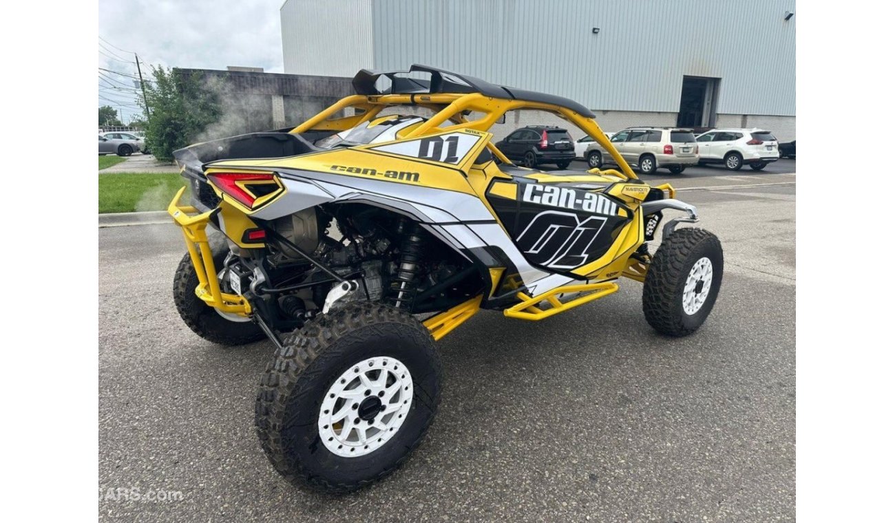 Can Am Maverick R X RS with smart Shox