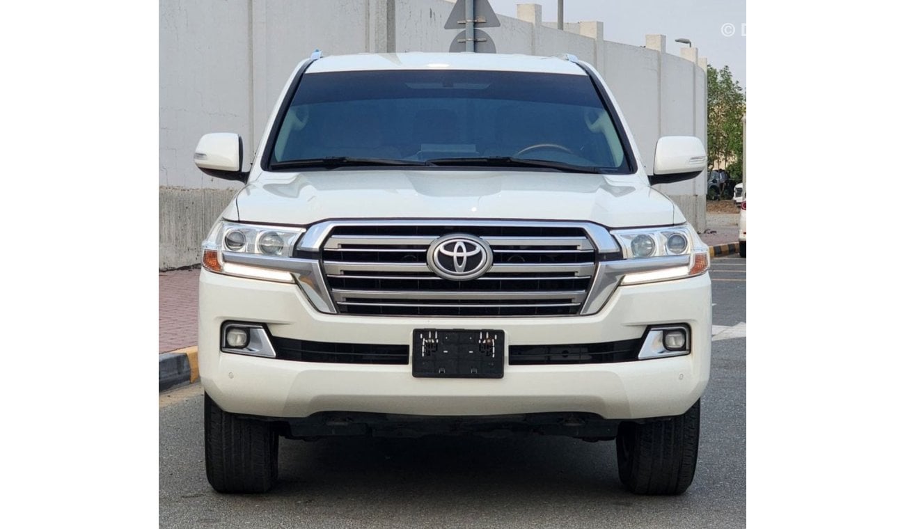 Toyota Land Cruiser GXR TOYOTA LANDCURISER 2018 GX-R V8 PETROL RIGHT HAND DRIVE