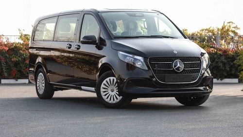 مرسيدس بنز V 300 2025 MERCEDES BENZ V300 EXTRA LONG 2.0 - BLACK inside BLACK | Export Only