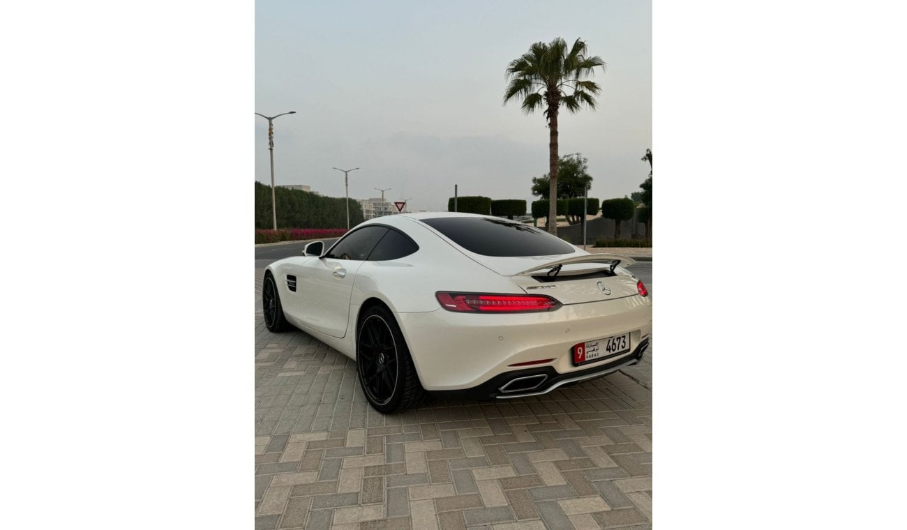 مرسيدس بنز AMG GT