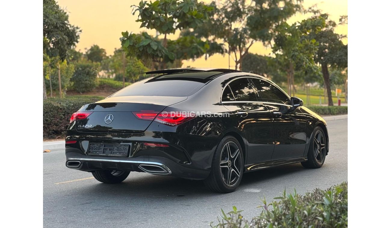 Mercedes-Benz CLA 250 Premium + 2.0L