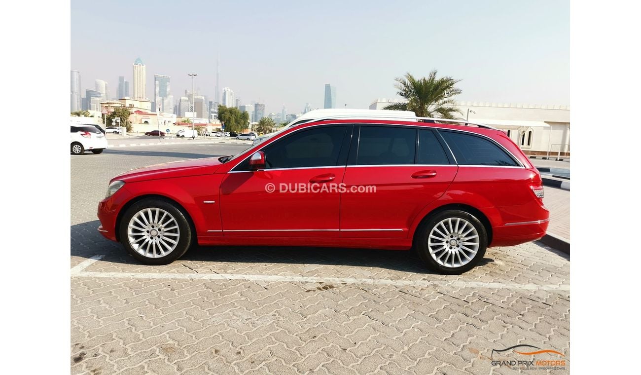 مرسيدس بنز C200 Mercedes C200 Elegance Station Wagon V4 2.0L GCC 2009 Model In Perfect Condition